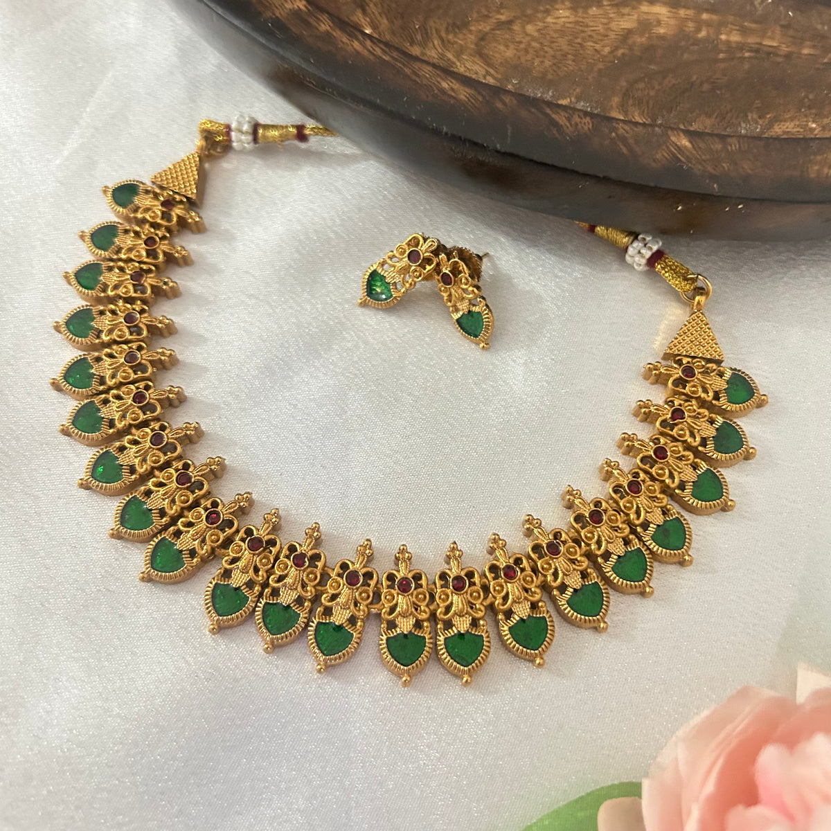 AUR-261